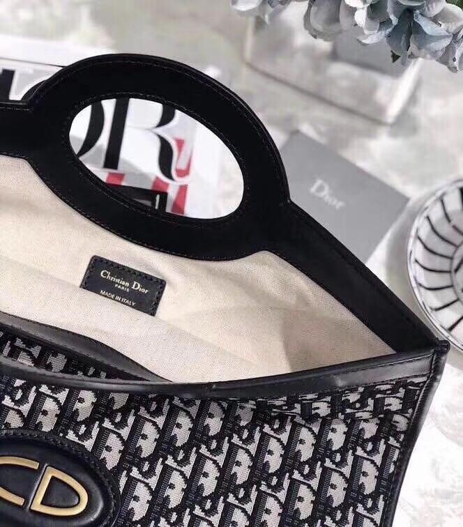 CHRISTIAN DIOR - CLUTCH BAG