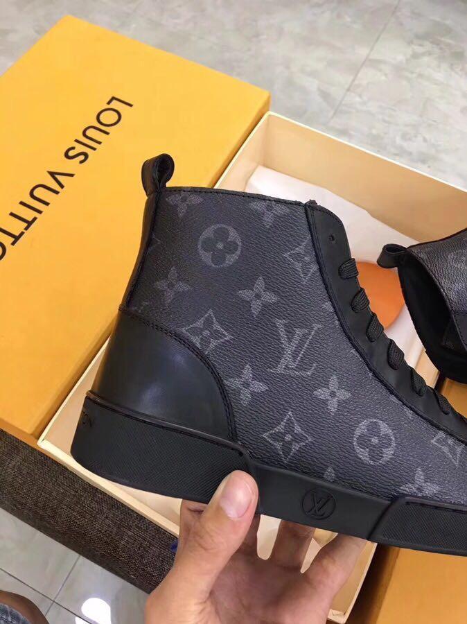 LOUIS VUITTON - SNEAKER